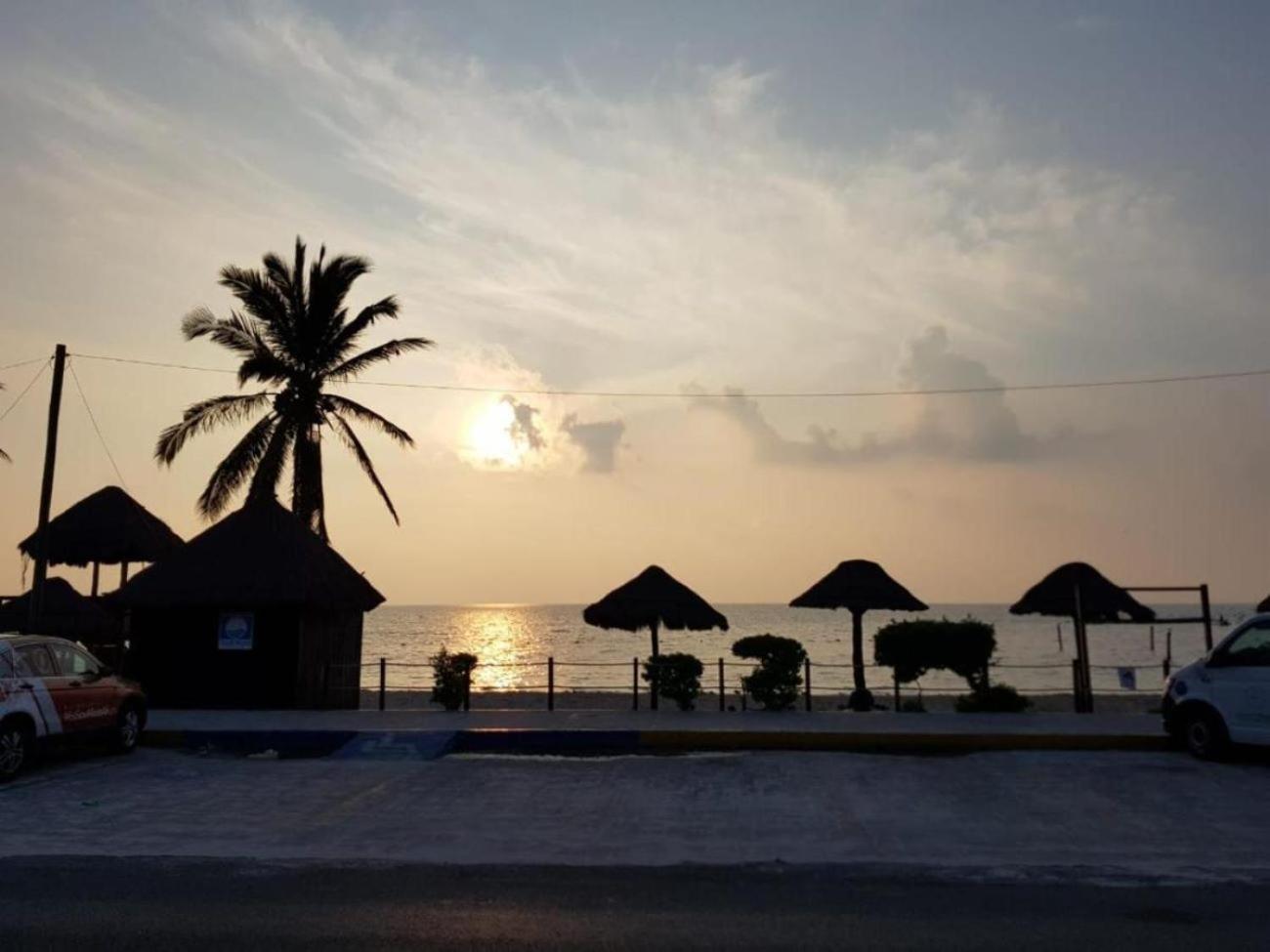 Beautiful Home By The Beach - 3Bedrooms, 2.5Baths Κανκούν Εξωτερικό φωτογραφία
